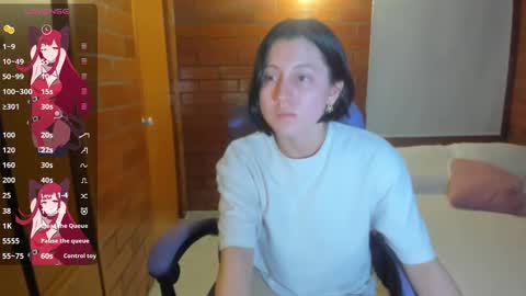 Snapshot of dakotaa_aa chatting on 01-02-25, 11:27 The girl of your dreams o online show from 01-02-25, 11:27