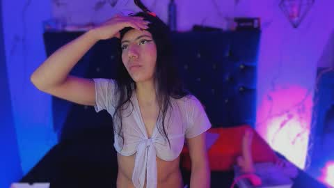 dakotaa_johnson online show from 11-11-25, 08:53