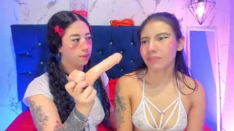 dakotaa_johnson online show from 04-15-26, 11:49