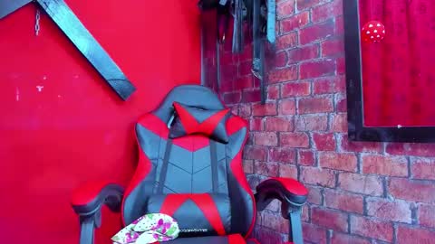 Mariana online show from 03-14-26, 04:51