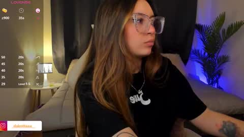 dakottaa__ online show from 01-05-26, 11:41