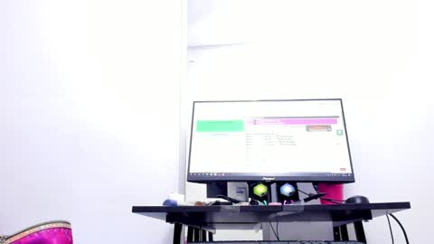  Ren  online show from 01-17-25, 03:12