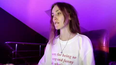 Dalia  online show from 01-21-25, 02:37