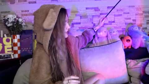 Dalia  online show from 10-24-25, 09:06