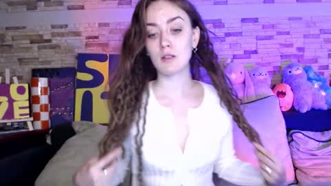 Dalia  online show from 10-26-25, 09:26