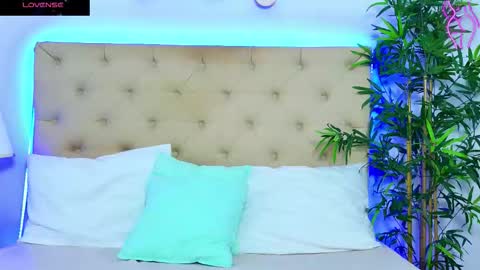 daliyaa_ online show from 10-04-25, 12:58