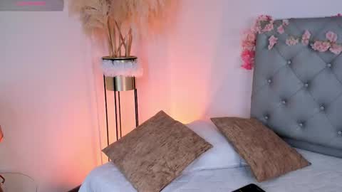 Snapshot of dalylarose chatting on 01-18-26, 01:04 Dalyla online show from 01-18-26, 01:04