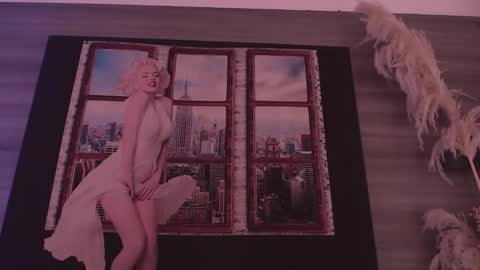         online show from 12-21-25, 05:03