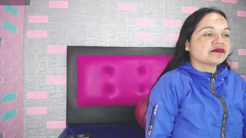 Snapshot of damary_s chatting on 02-27-25, 03:05 DAMARYS online show from 02-27-25, 03:05