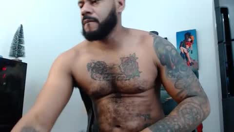 Snapshot of damian64436171 chatting on 11-26-25, 10:44 damian64436171 online show from 11-26-25, 10:44