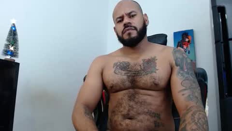 Snapshot of damian64436171 chatting on 11-27-25, 05:37 damian64436171 online show from 11-27-25, 05:37