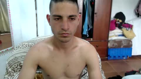 Snapshot of damian_29 chatting on 10-14-25, 12:50 Damian online show from 10-14-25, 12:50