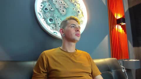 Damian Oliver online show from 12-09-24, 03:29