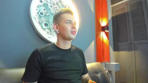 Damian Oliver online show from 12-11-24, 01:05