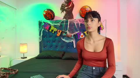 DAMIAN AND ROXANNE.  online show from 11-02-25, 12:29