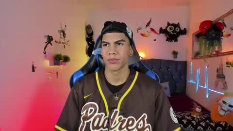 Damian online show from 11-02-25, 03:09