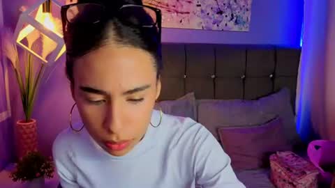 Snapshot of damian_n_lissa chatting on 06-30-26, 02:23 damian_n_lissa online show from 06-30-26, 02:23