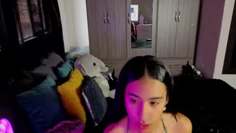 Snapshot of damian_n_lissa chatting on 07-18-26, 06:45 damian_n_lissa online show from 07-18-26, 06:45