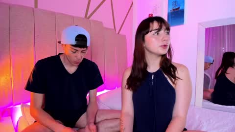 Snapshot of damian_n_maya chatting on 01-18-25, 12:47 Damian   Maya online show from 01-18-25, 12:47