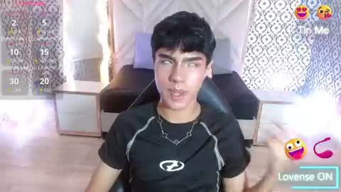 Snapshot of damian_tay1 chatting on 06-21-26, 11:46 damian_tay1 online show from 06-21-26, 11:46