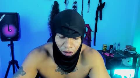 Snapshot of damian_torner chatting on 11-19-25, 09:37 Damian torner online show from 11-19-25, 09:37