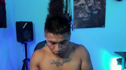 Snapshot of damian_torner chatting on 11-28-25, 09:45 Damian torner online show from 11-28-25, 09:45