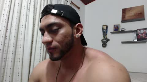 Snapshot of damiannstonexxx chatting on 04-19-26, 09:06 Danny online show from 04-19-26, 09:06