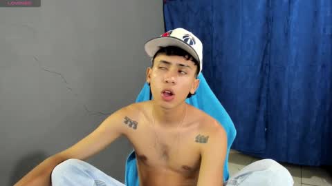 damien_444 online show from 11-02-25, 04:59