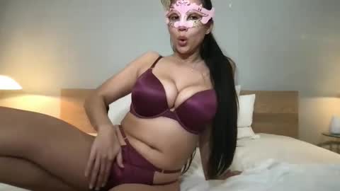 Damira Lux online show from 01-19-25, 04:22