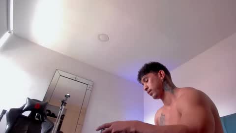 INSTAGRAM  DAMMIANMILLEROFICIAL online show from 10-31-25, 06:53