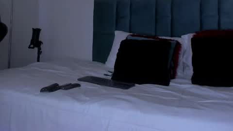 INSTAGRAM  DAMMIANMILLEROFICIAL online show from 11-02-25, 08:00