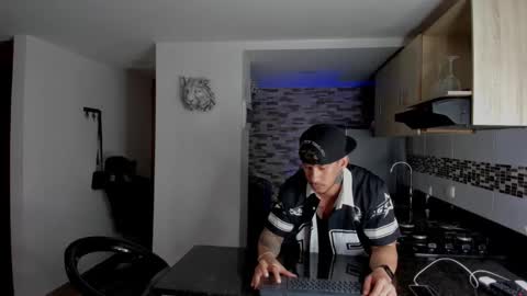 INSTAGRAM  DAMMIANMILLEROFICIAL online show from 02-20-26, 01:22