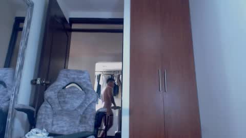 dammuscle online show from 11-19-25, 03:45