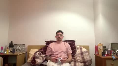 Snapshot of damo111694 chatting on 02-21-26, 10:44 damo111694 online show from 02-21-26, 10:44