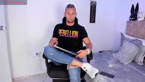 Damon bakert online show from 10-01-25, 09:10