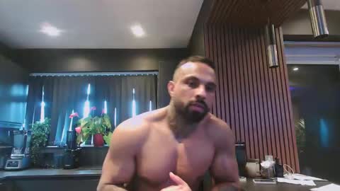 Snapshot of damon_d123 chatting on 01-08-26, 01:46 Damon212 online show from 01-08-26, 01:46