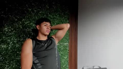 Snapshot of damon_sw chatting on 11-27-25, 04:53 damon online show from 11-27-25, 04:53