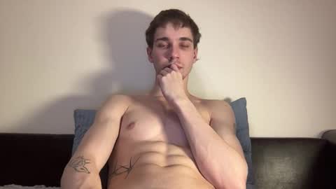 Snapshot of damondurden chatting on 01-11-25, 06:01 jim online show from 01-11-25, 06:01