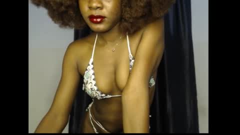 leah online show from 11-28-25, 04:26