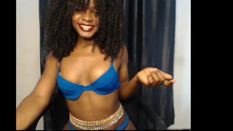 leah online show from 12-21-25, 05:53