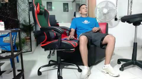 damyan_2003 online show from 01-01-25, 11:18