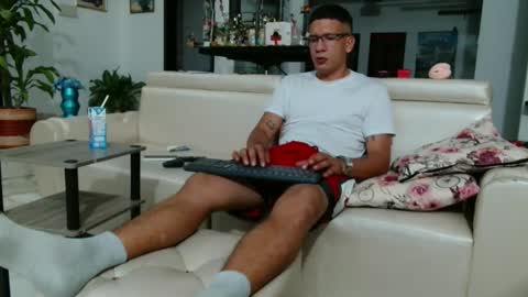 damyan_2003 online show from 03-08-26, 04:16