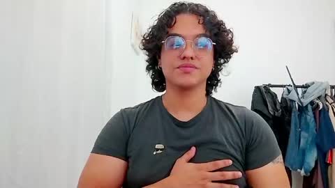 Diane Blosson online show from 04-15-26, 01:23