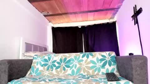 Dayana  online show from 10-30-25, 08:53