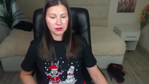 Dana Dom online show from 12-25-24, 03:40