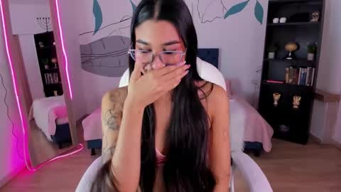 dana_paula online show from 11-21-25, 11:20