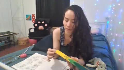 Snapshot of dandykitty chatting on 09-16-25, 09:32 Lea lei-a online show from 09-16-25, 09:32