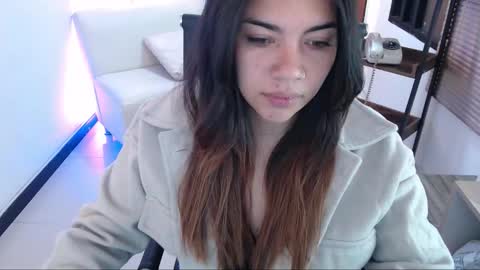 Snapshot of dangel_noir6 chatting on 09-19-25, 11:44 Veronica online show from 09-19-25, 11:44