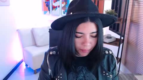 Veronica online show from 11-28-25, 11:35