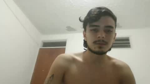 Snapshot of dani_42017 chatting on 01-08-25, 01:32 dani_42017 online show from 01-08-25, 01:32